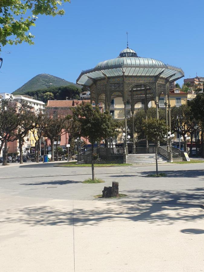 La Residenza Della Fenice Castellammare di Stabia Kültér fotó